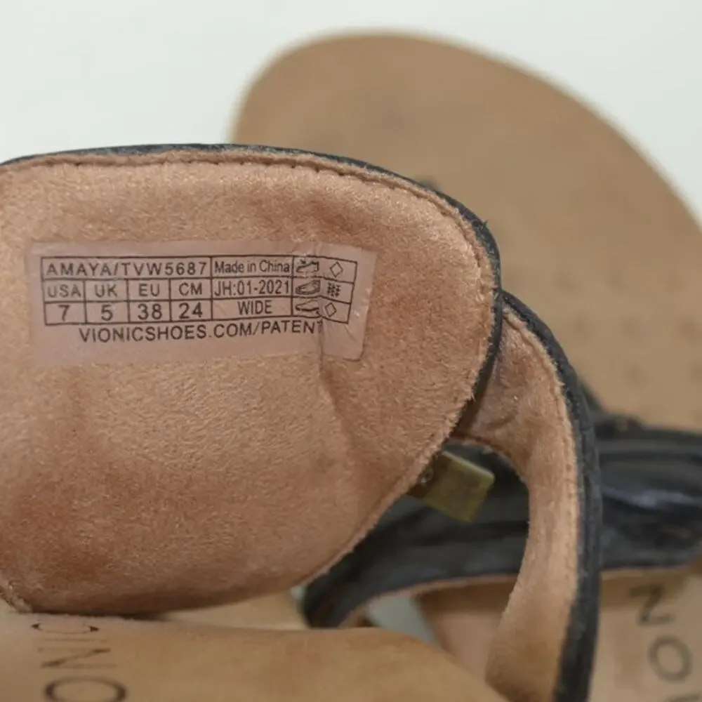 Vionic Black and Tan Comfort Thong Sandals